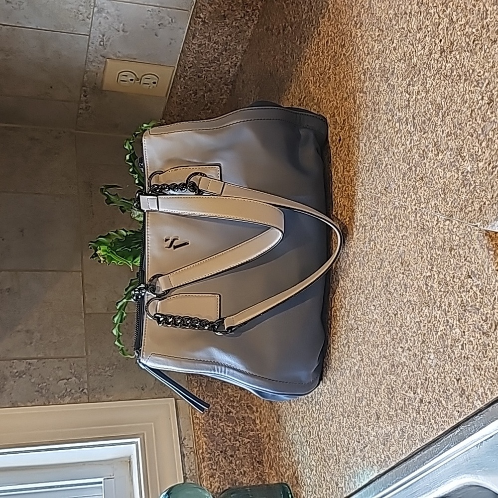 Simply Vera shoulder purse